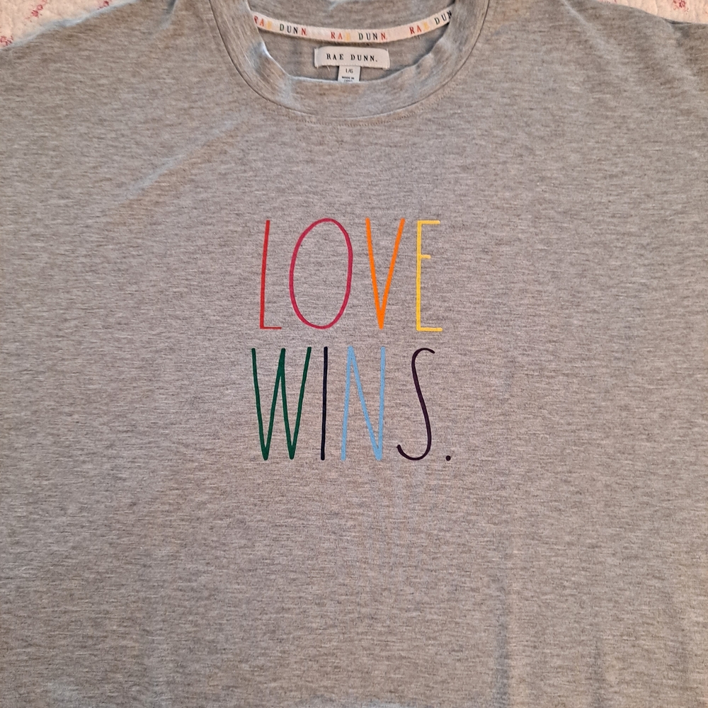 Rae Dunn Gray 'Love Wins' T-Shirt